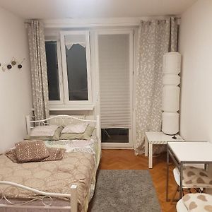 Apartament Plac Trzech Krzyży